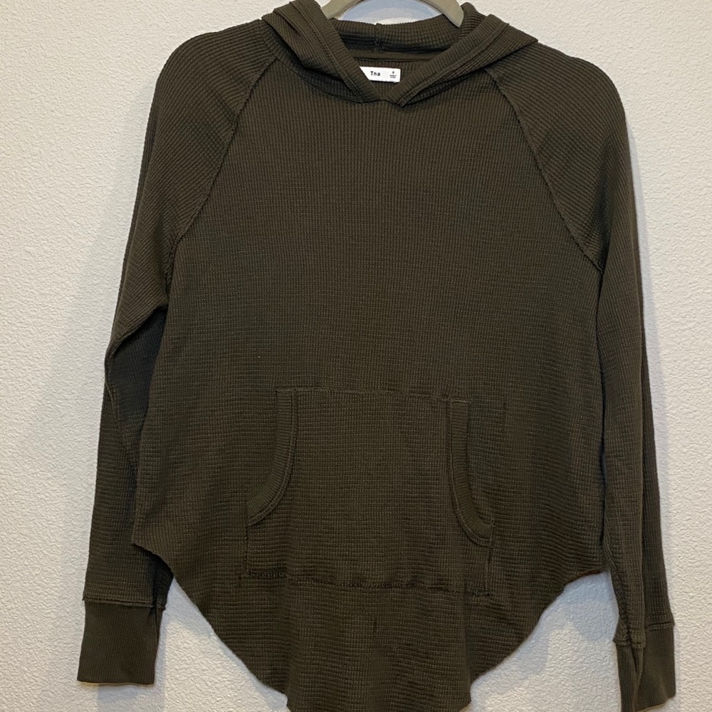 Aritzia sweatshirt